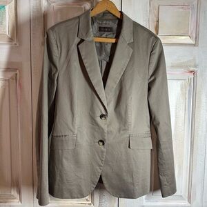 Amazing Find ! NWT Italian Made cotton Peserico taupe blazer